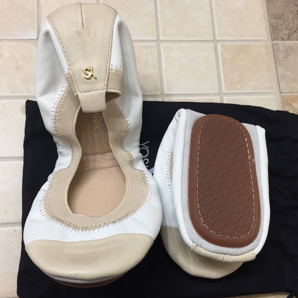 Yosi Samra Foldable Flats in White/Biscotti